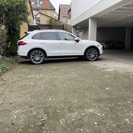 HAFNER Hotel&Restauran Stuttgart Lägenhet