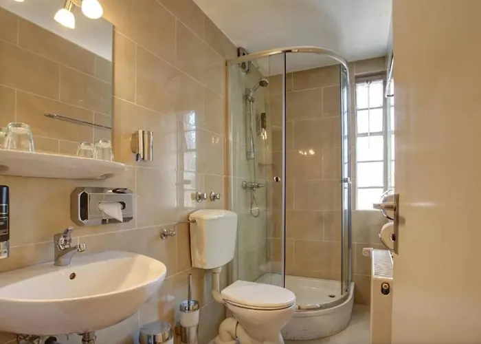 Hafner - Self Check-in *