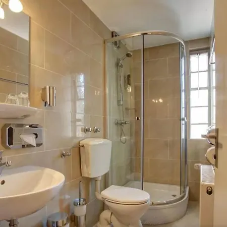 Hafner - Self Check-in *